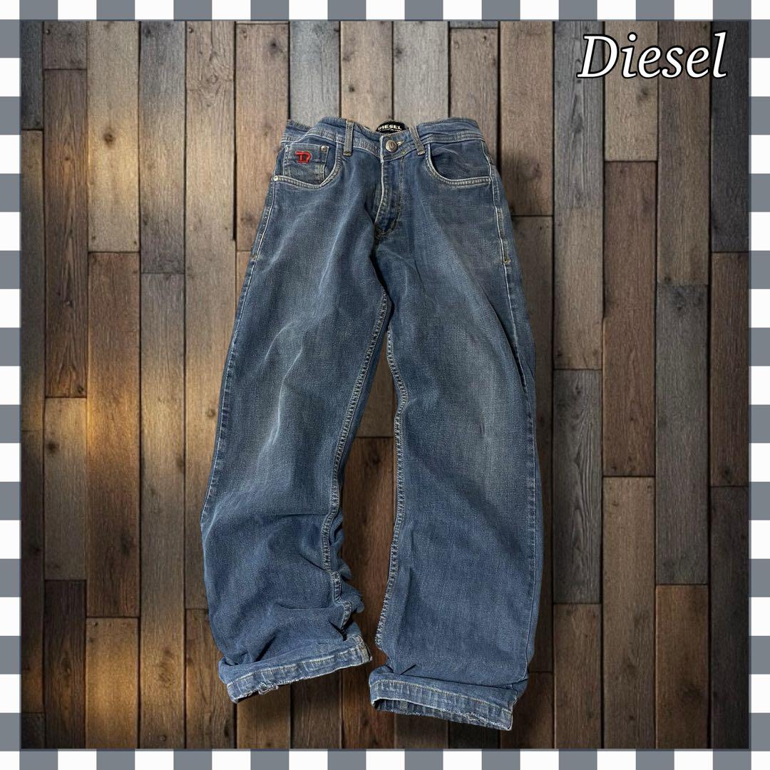 て*ら様 DIESEL ディーゼル ストレートデニム ジーンズW32総丈98cm