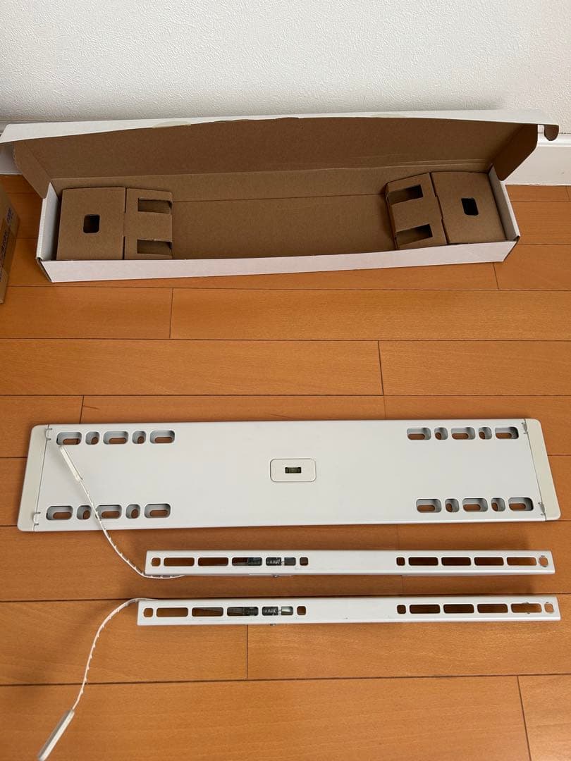 IKEA UPPLEVA テレビ 壁掛け 金具　（イケア）