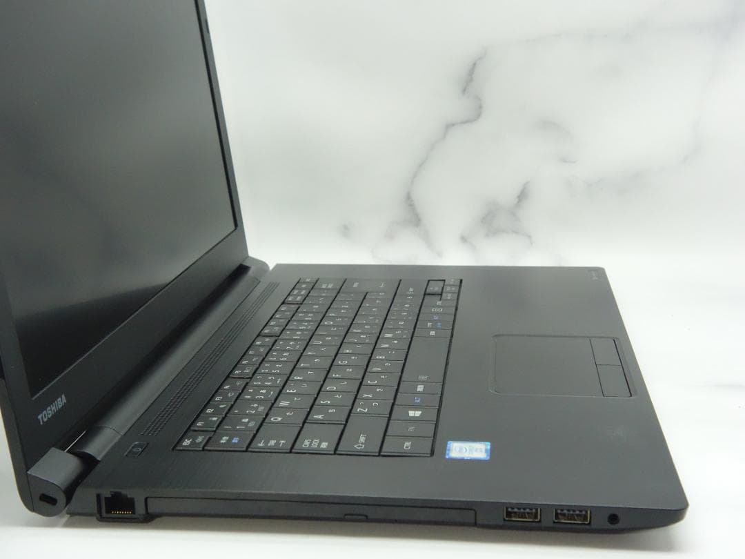 東芝 dynabook B75/D i7 6600U 8GB SSD256GB