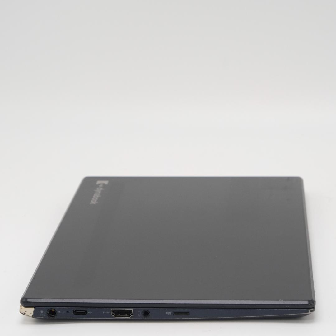 dynabook G83/FP i5 8GB SSD256GB 軽量859g