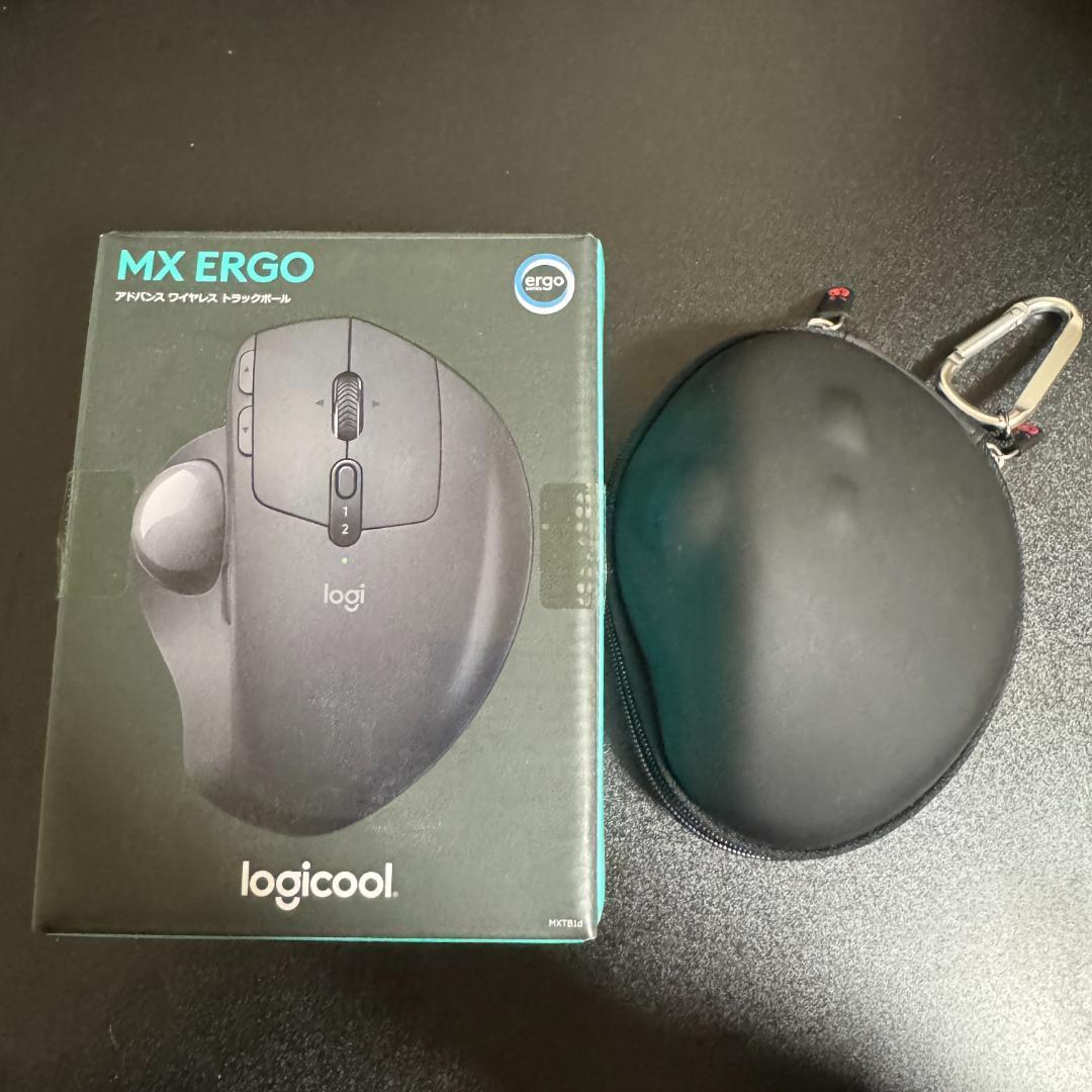 Logitech ワイヤレストラックボールマウス（ケース付き）