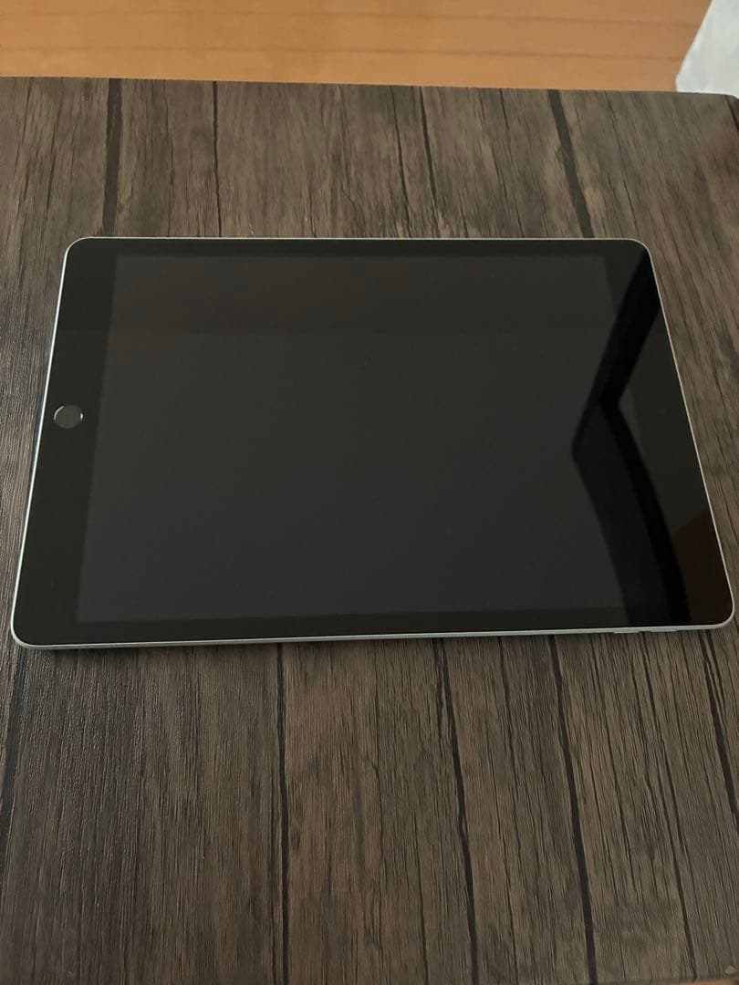 Apple iPad 10.2インチ シルバー 本体 ９世代wifi-256GB