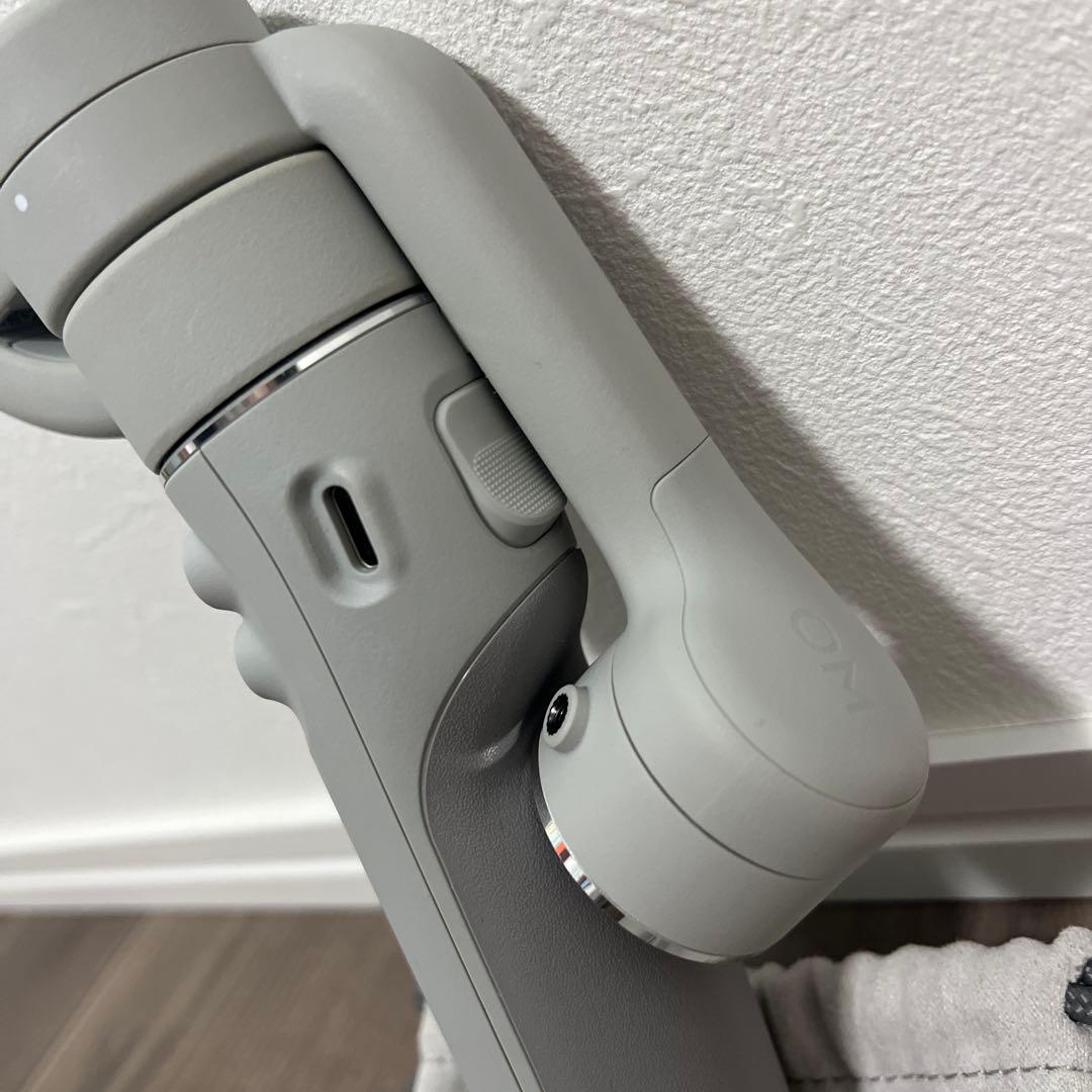 璃*様 DJI OM 5 スタビライザー グレー 付属品あり