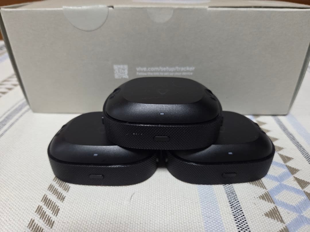 VIVE Ultimate tracker 3+1 キット & ストラップセット