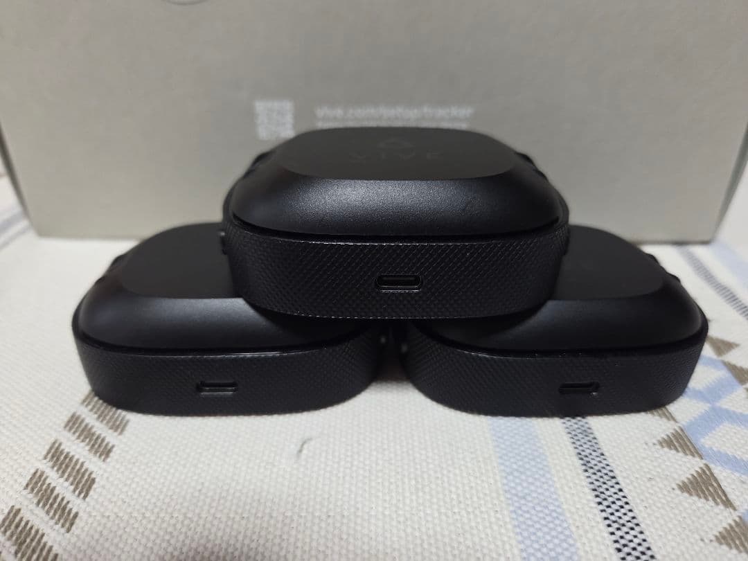 VIVE Ultimate tracker 3+1 キット & ストラップセット