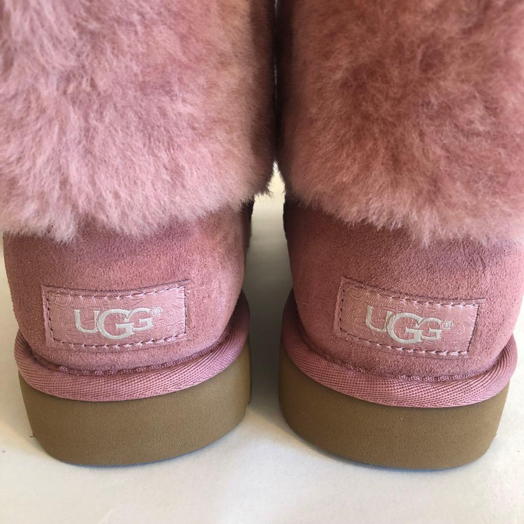 UGG クラシック ミニ ウィスプ ブーツ