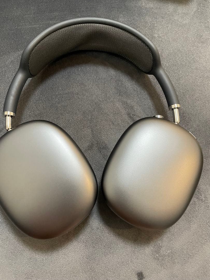 ブラック ワイヤレスオーバーイヤーヘッドホン