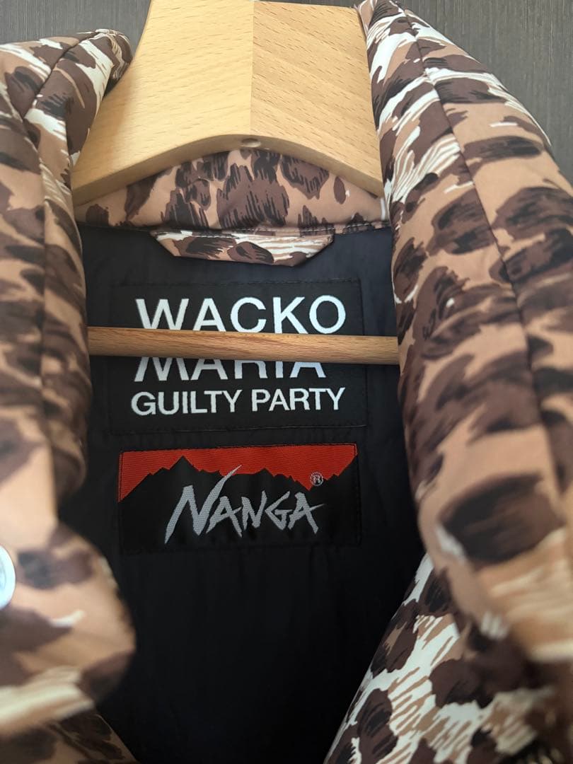 ワコマリア　ナンガ　ダウンジャケット　レオパード