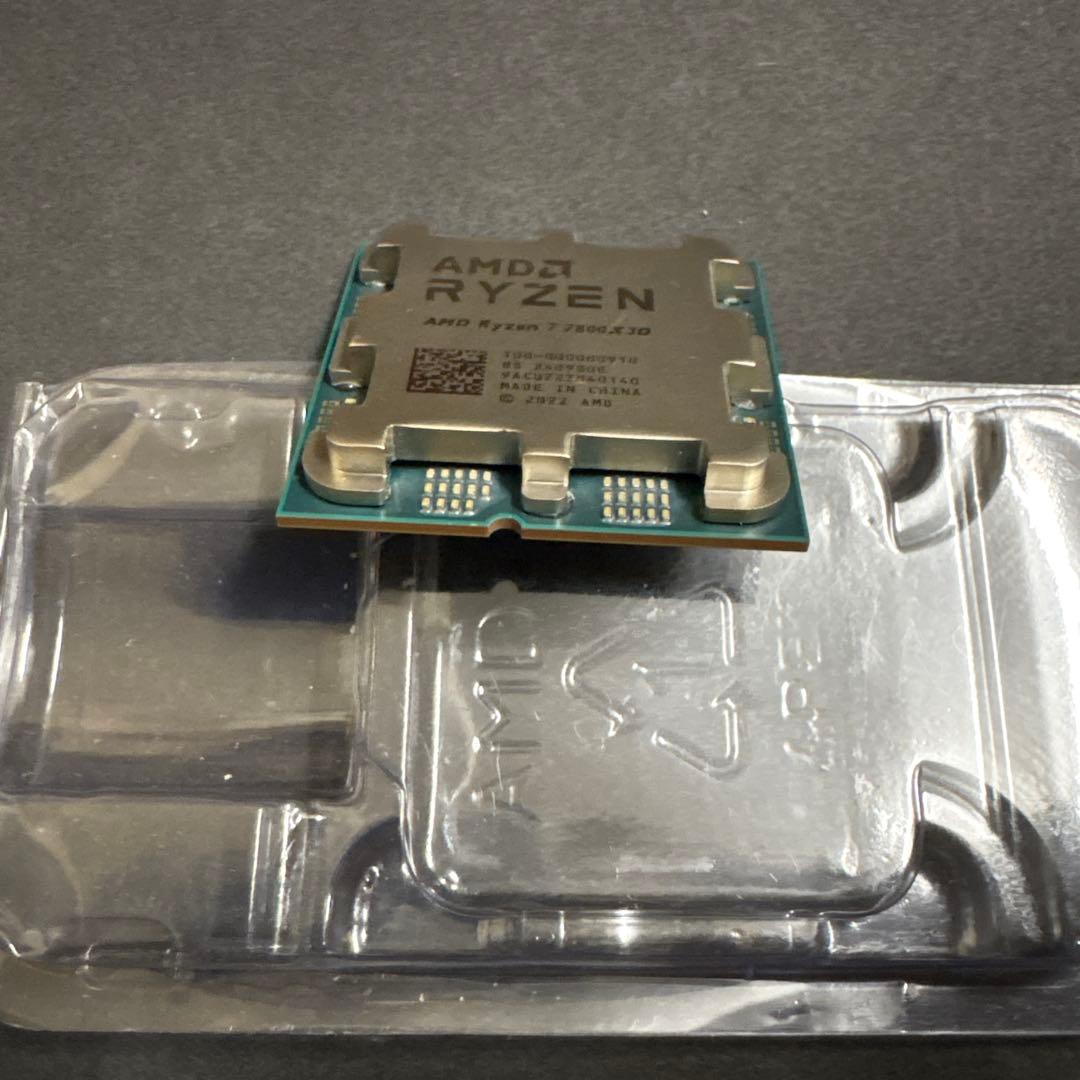 AMD Ryzen 7 7800X3D 8C 4.2GHz AM5 動作未確認