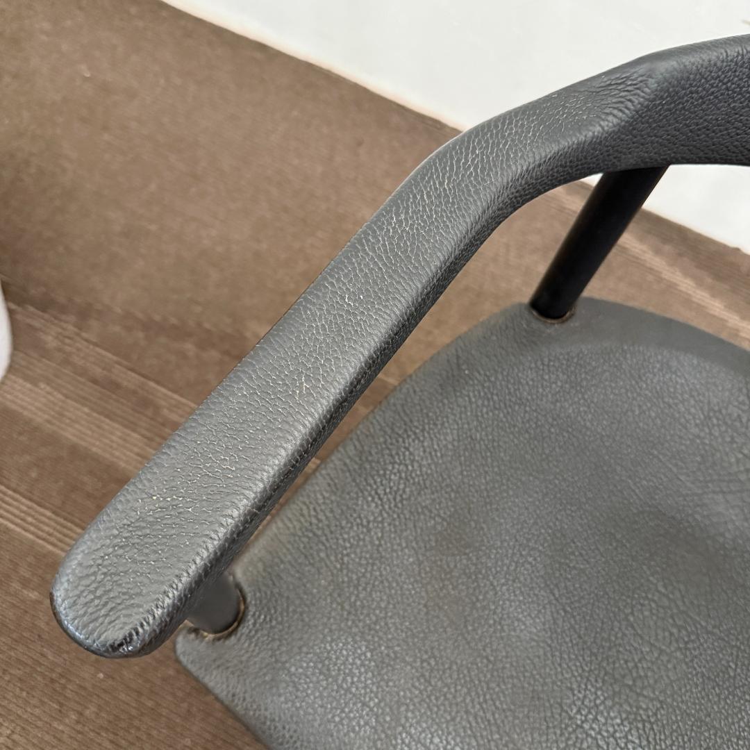 カッシーナ　インターデコール　ストラスルコレクション　レオナルド　アームチェア