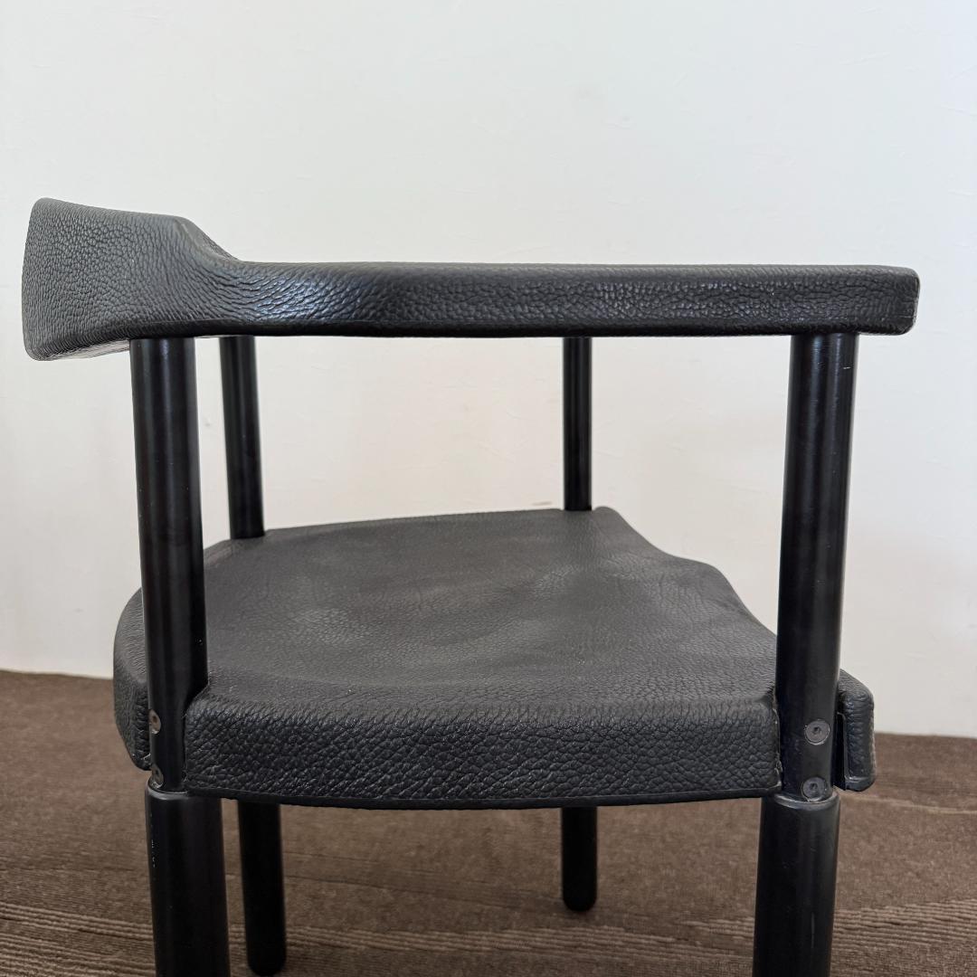 カッシーナ　インターデコール　ストラスルコレクション　レオナルド　アームチェア