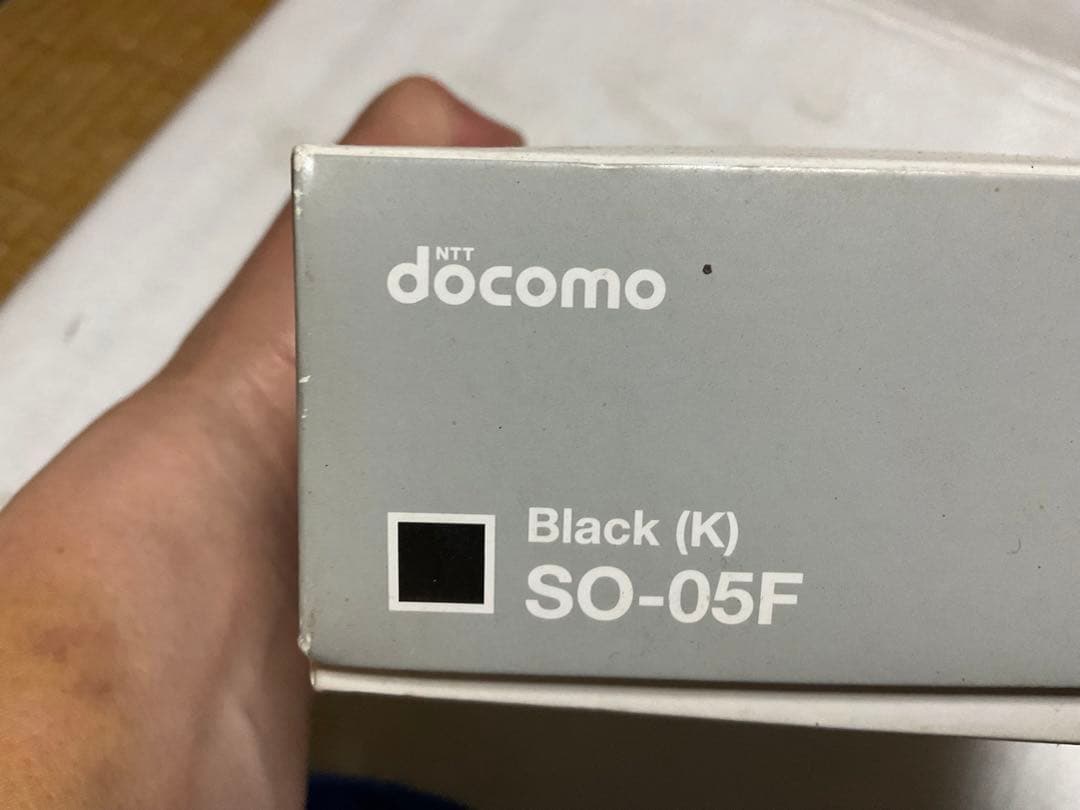 NTT docomo／XPERIA・SO-05F。SONY【中古品付属品無し】。