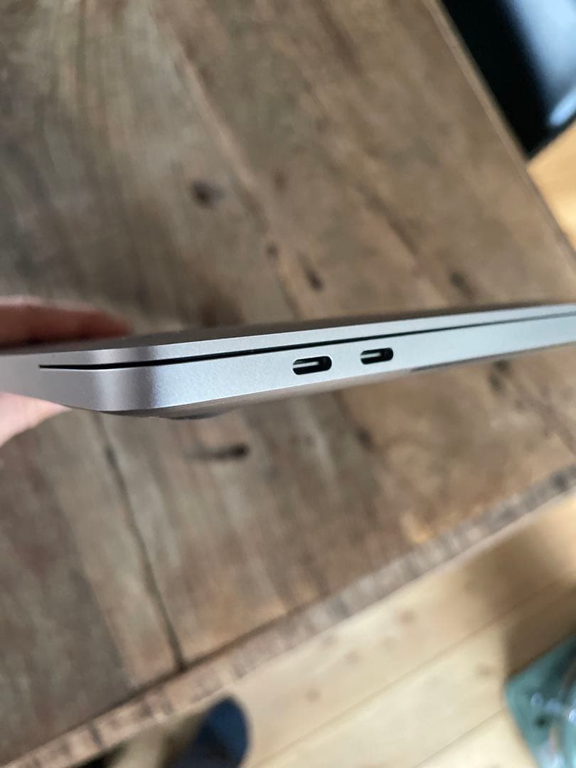 MacBook Pro 2019 16インチ i9 32GB 2TB