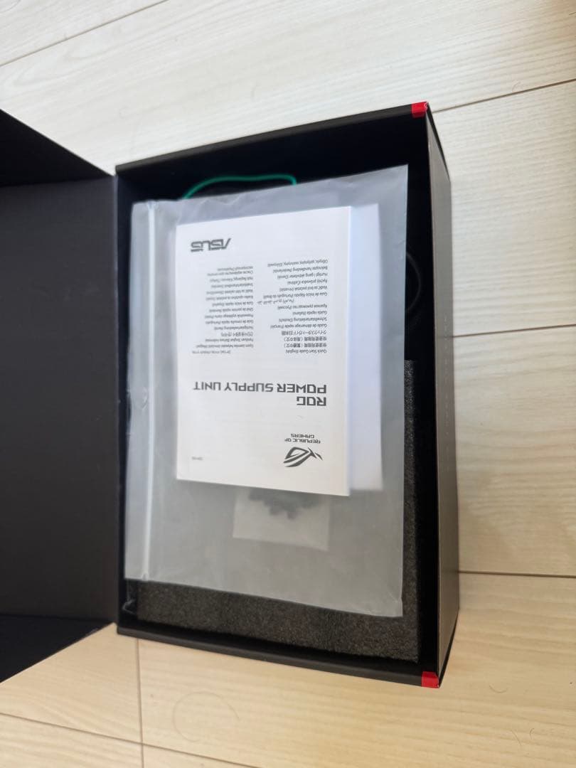 ROG Loki 750W Platinum 電源ユニット