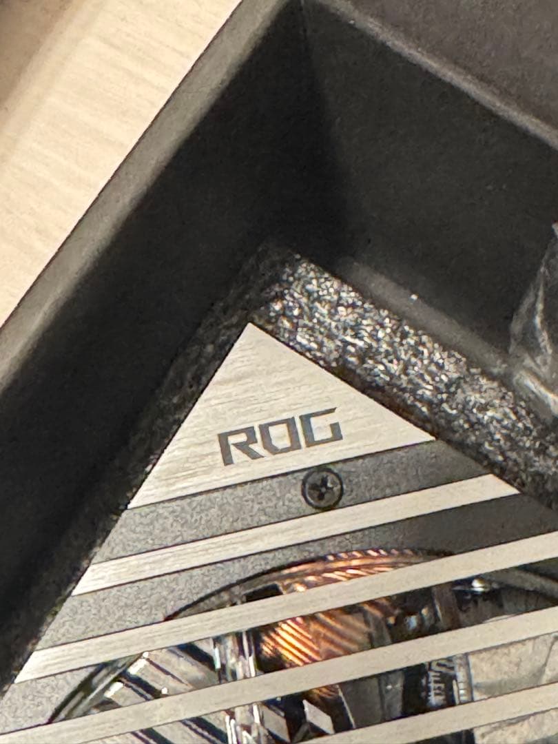 ROG Loki 750W Platinum 電源ユニット
