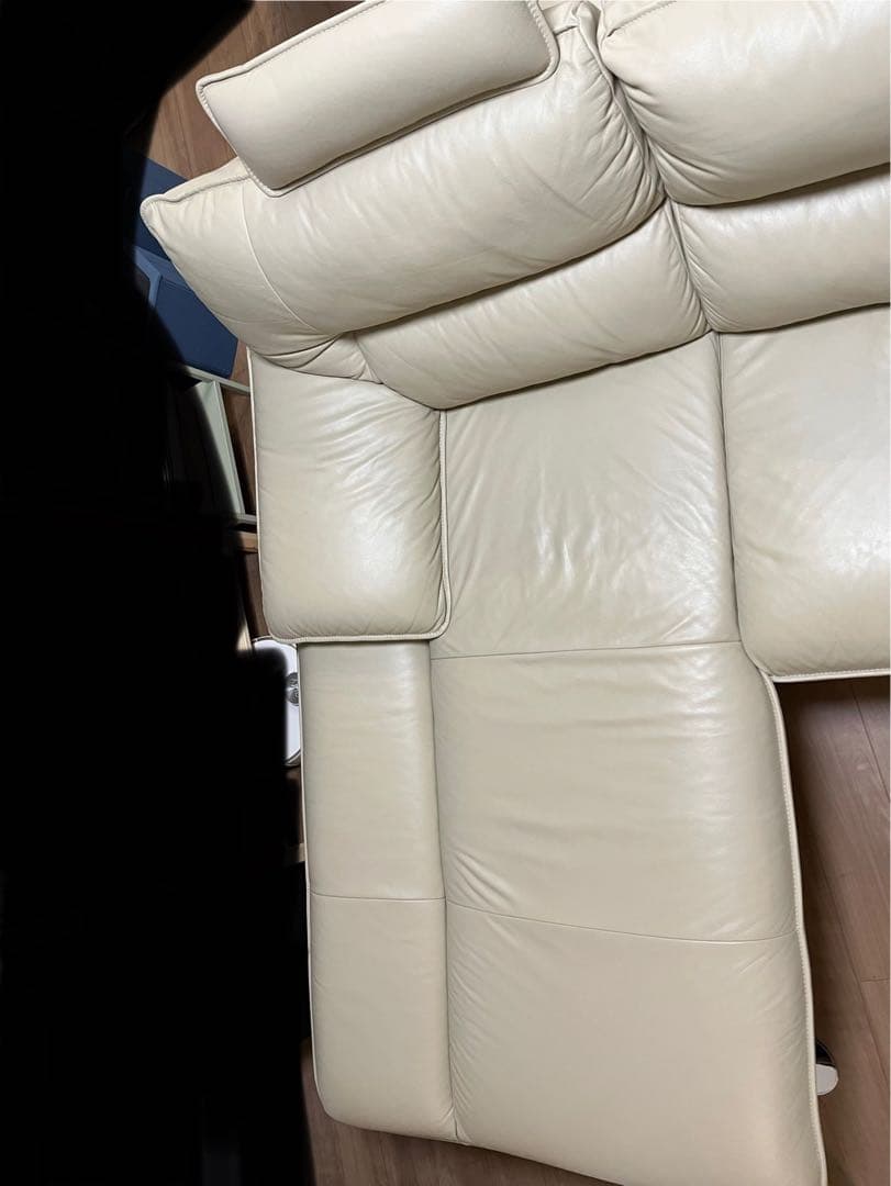 ①／２　ニトリ　ロゾ4 富山県　L字ソファ　本革　クッション　ヘッドレスト