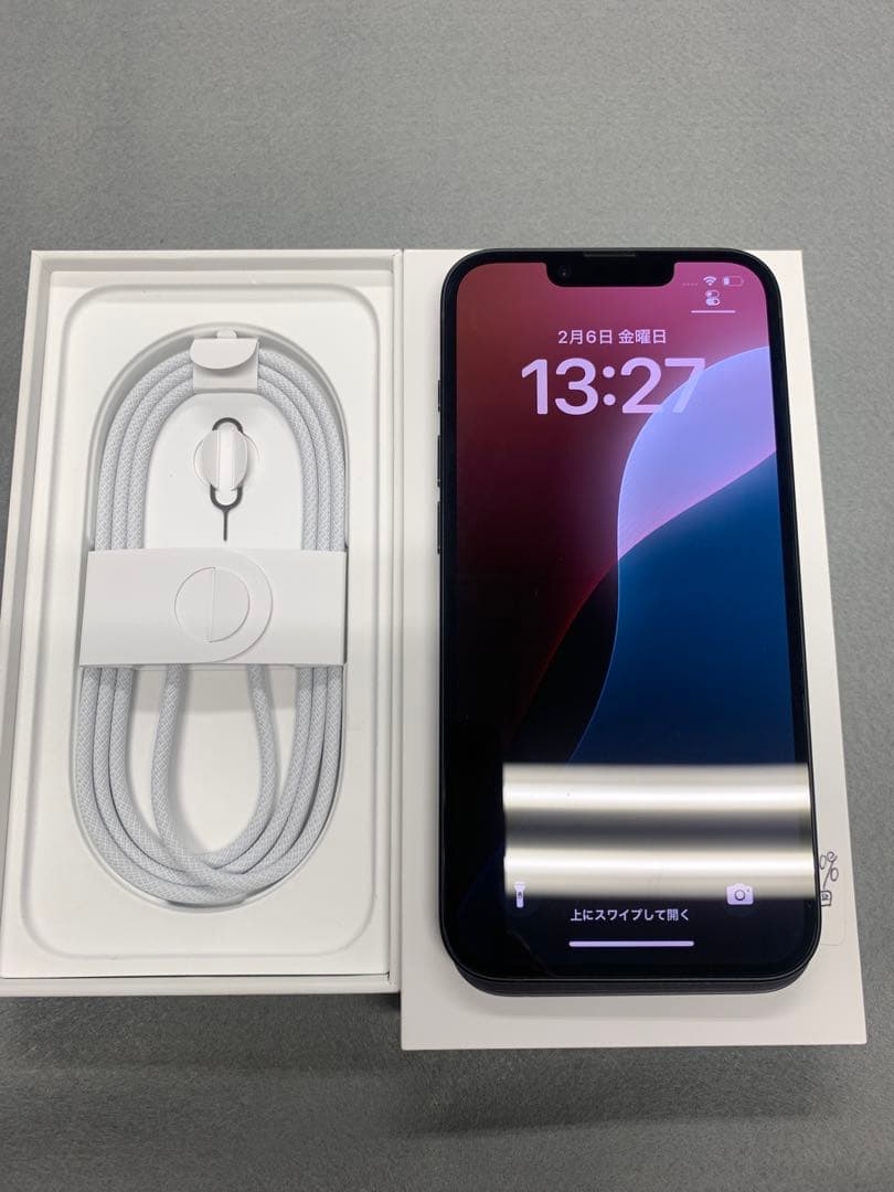 超美品　国内版　simフリー　iPhone16 256GB ホワイト色