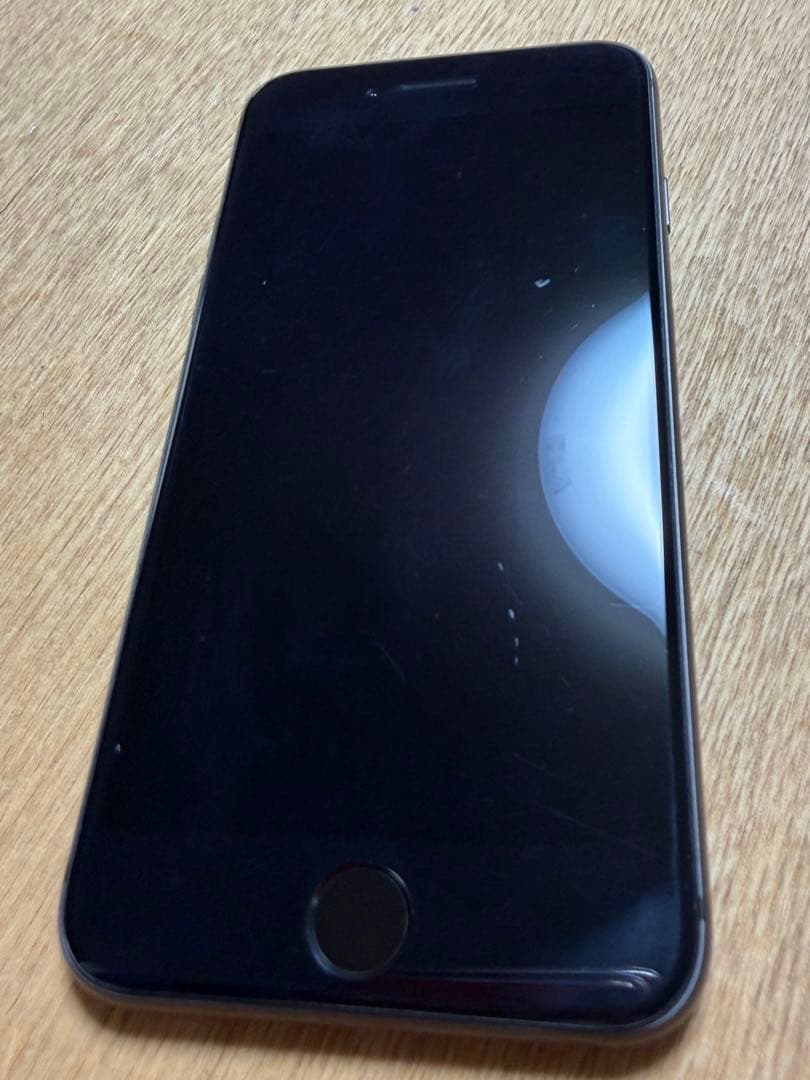 iPhone 8ブラック 本体