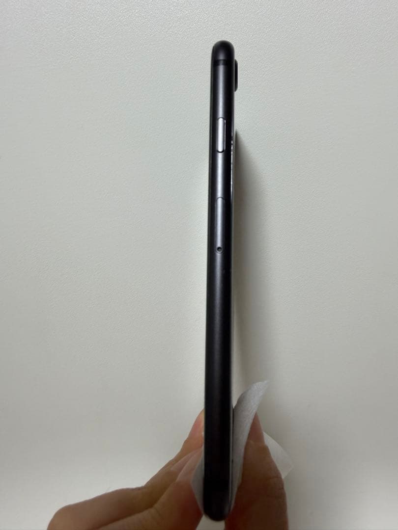 iPhone 8ブラック 本体