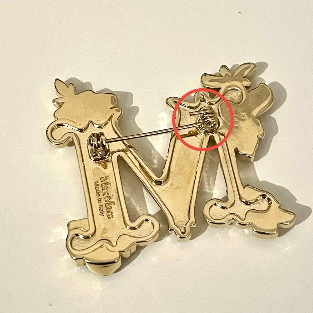 訳あり　Max Mara Mロゴ フローラルディテール　ブローチ