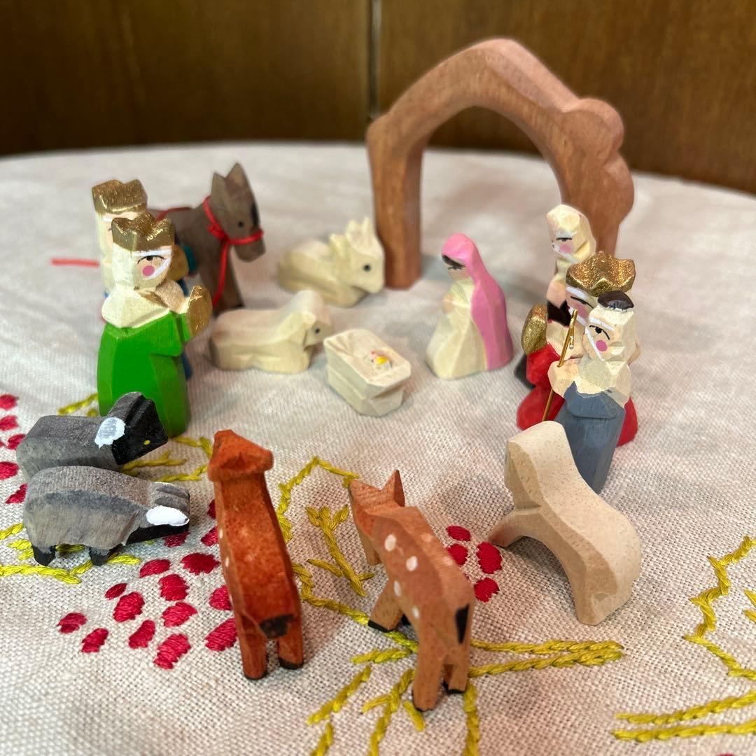 貴重ヴィンテージ未使用クリッペ木製ミニクリスマスキリスト降誕セット16個モミの木