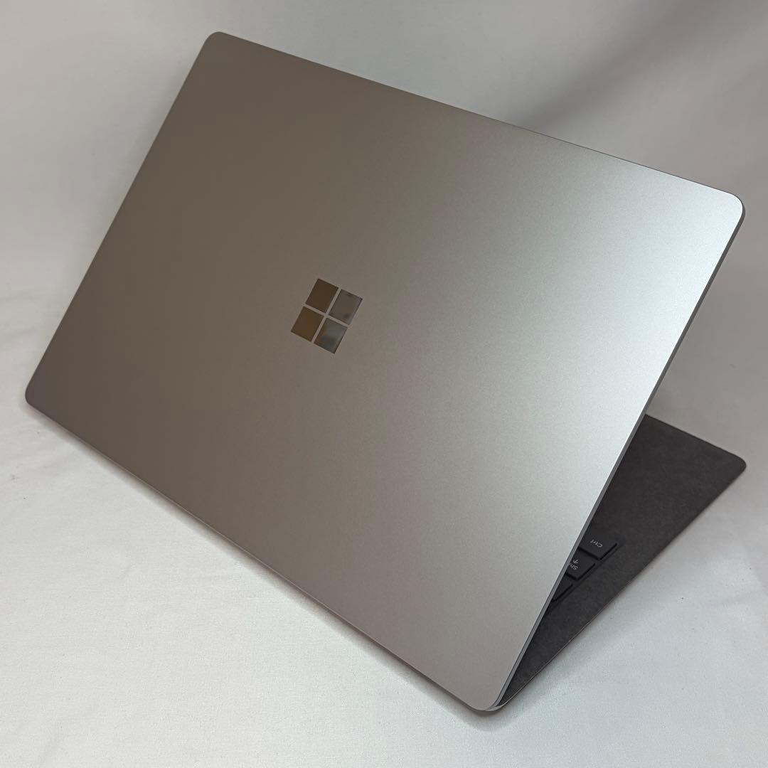 美品 Surface Laptop 5 第12世代 i5 8GB 13.5型