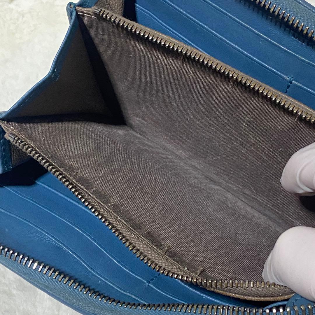 美品 ボッテガヴェネタ ラウンドジップ イントレチャート 本革 長財布 希少色