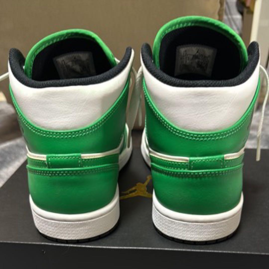 Nike Air Jordan 1 ラッキーグリーン