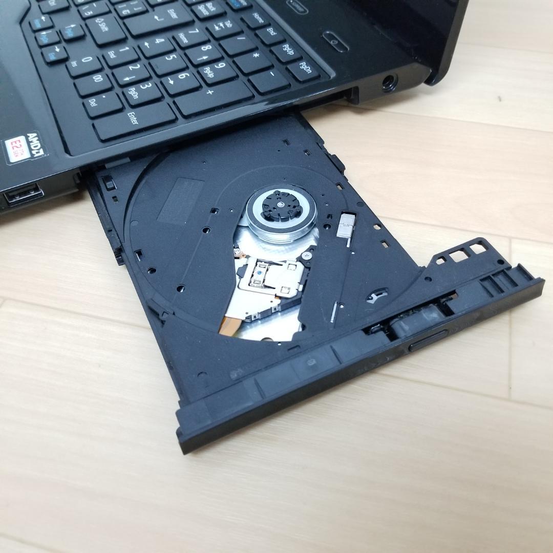 期間限定 新品SSD Win11 即使用可ノートPC富士通 (E0613)