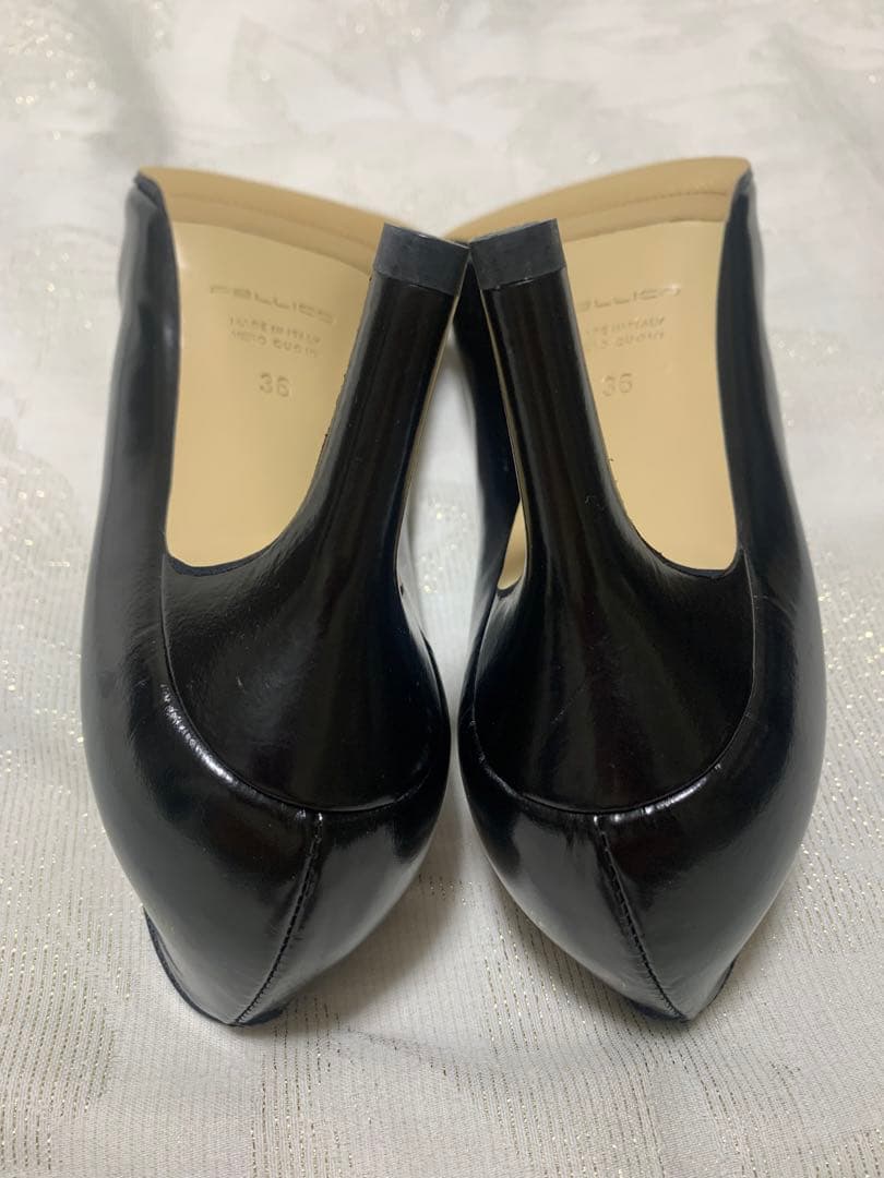 PELLICO ペリーコ アネッリ　ANELLI ポインテッドトゥヒール