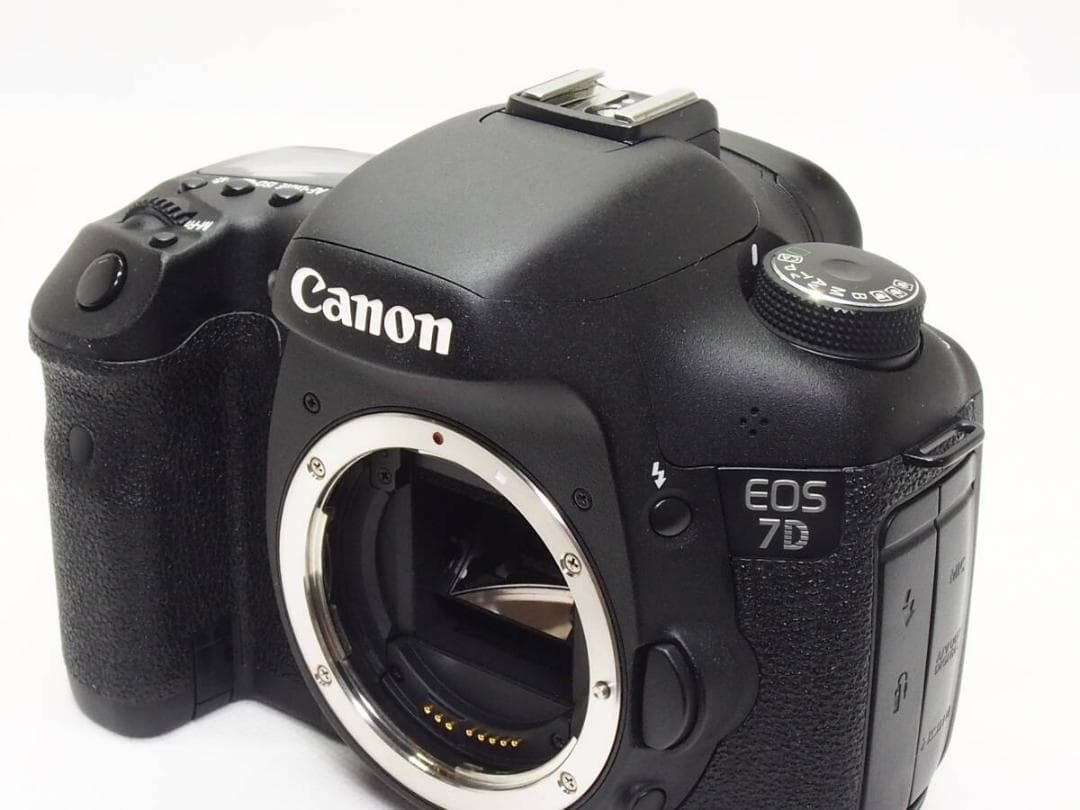 ■美品■ Canon EOS 7D ボディ 《スレ極少 動作光学良好 付属品充実