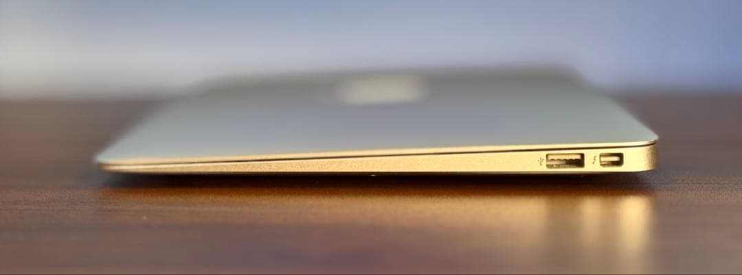 【美品】Apple MacBook Air 11インチ