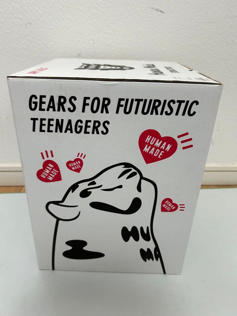 ヒューマンメイド TROPHY PAPER MACHE DISPLAY