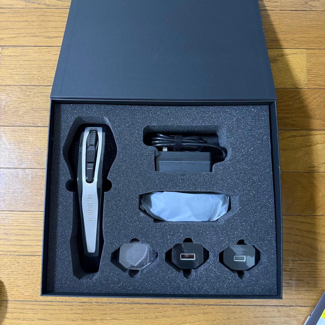 DR. 『ARTISTIC &CO.』 美顔器 本体・アタッチメント付き