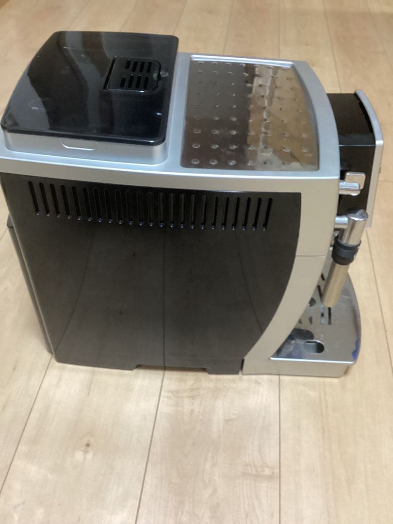 中古　マグニフィカS デロンギ　動作確認済　ECAM 23420SBN