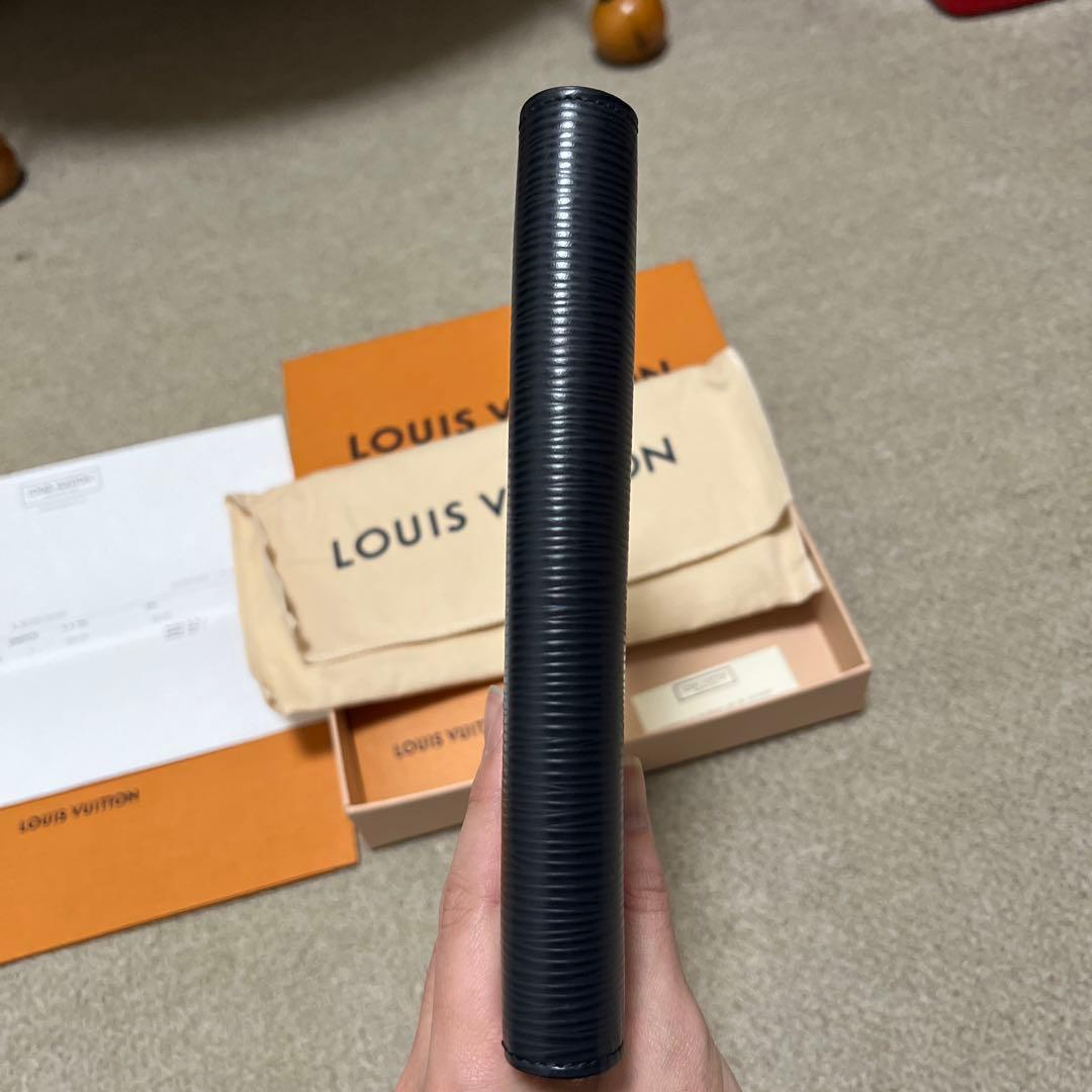 Louis Vuitton エピ　ポルトフォイユ・ブラザ