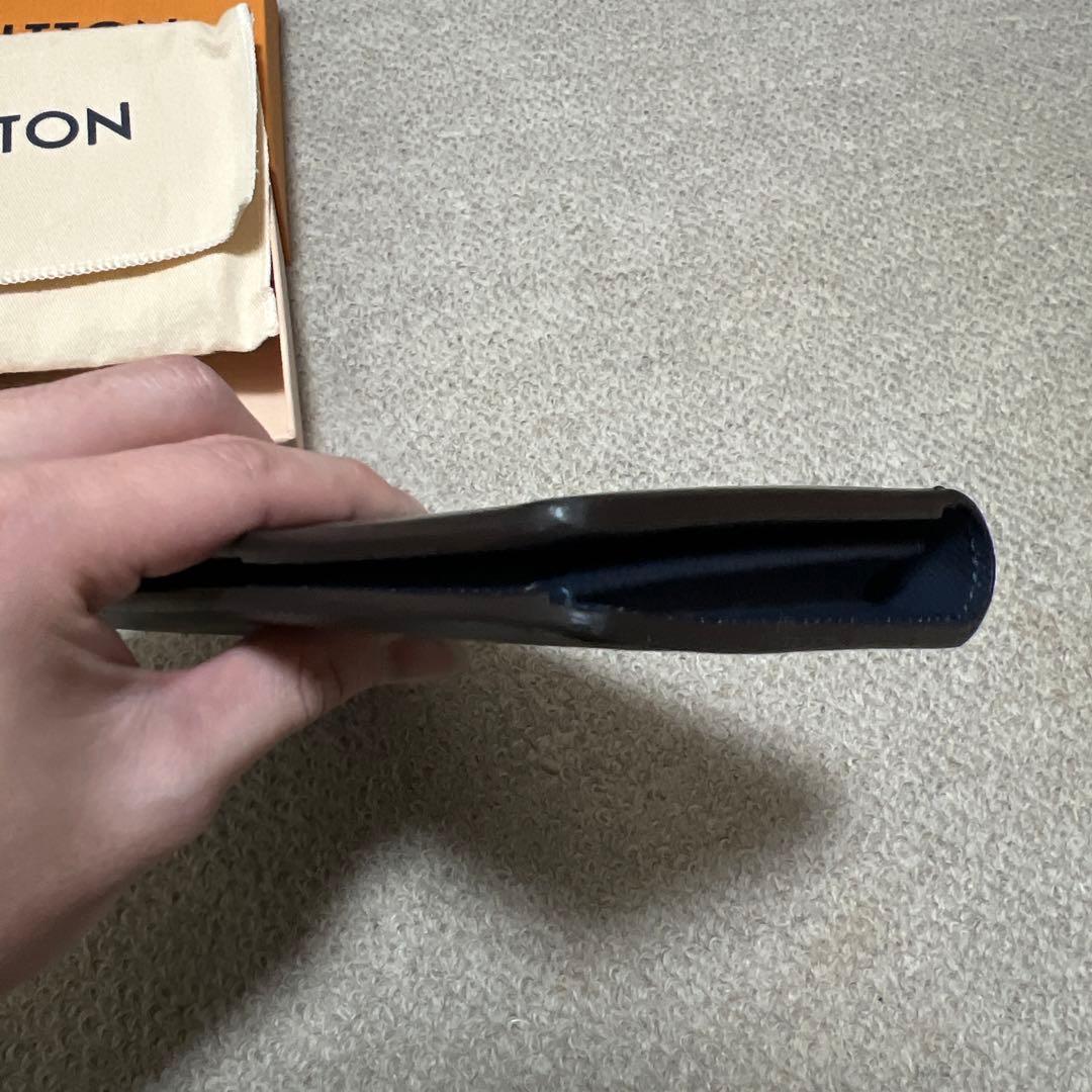 Louis Vuitton エピ　ポルトフォイユ・ブラザ