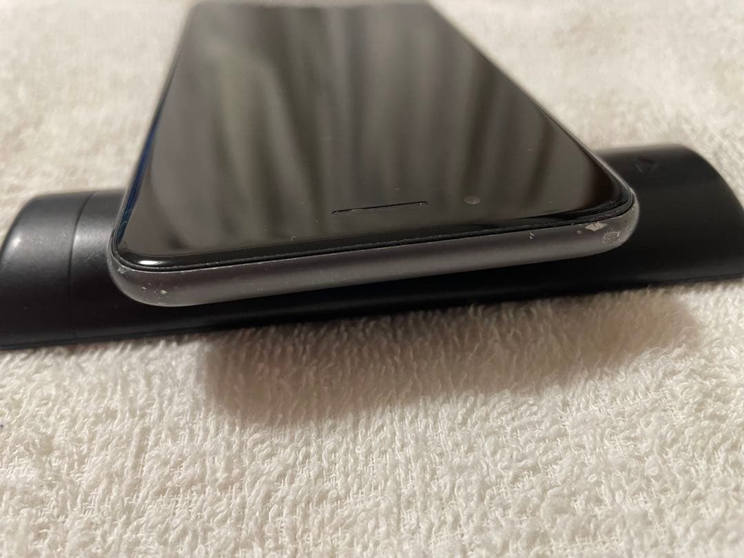 iPhone8Plus 256GBスペースグレイ 傷有り SIMロック解除済み