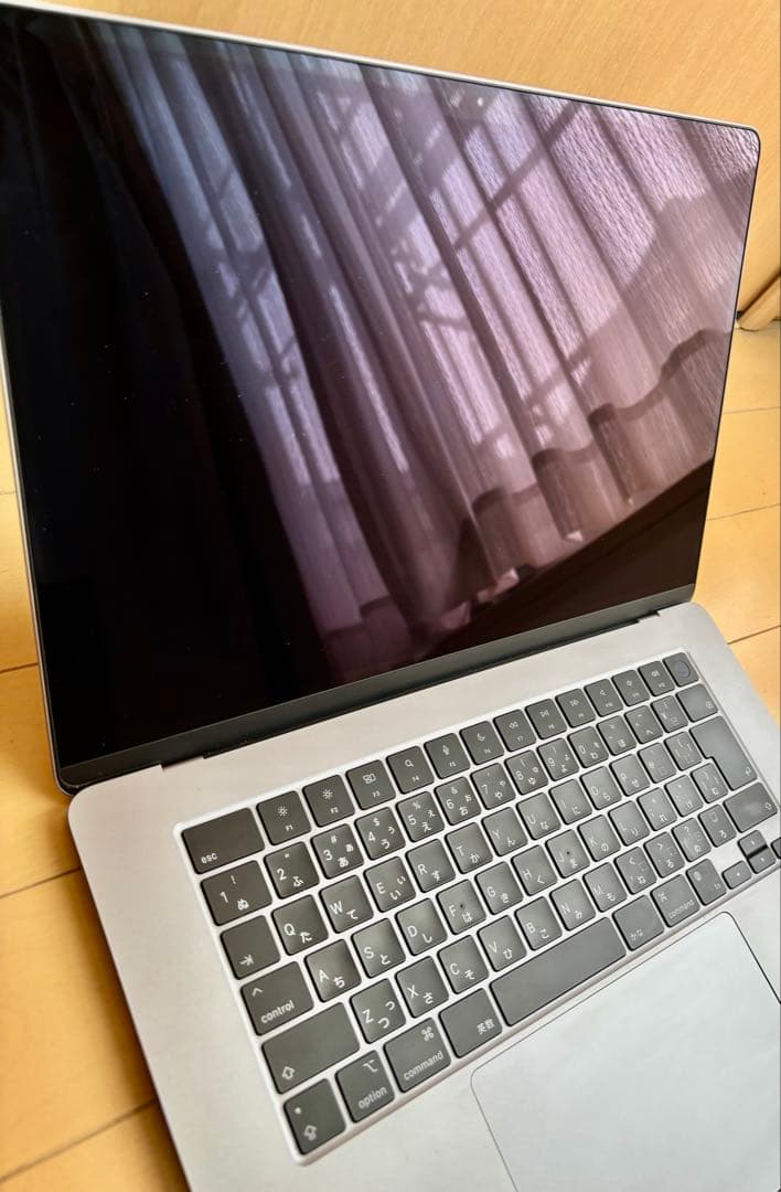 MacBook Air 15インチ M2(2023) 8GB/256GB
