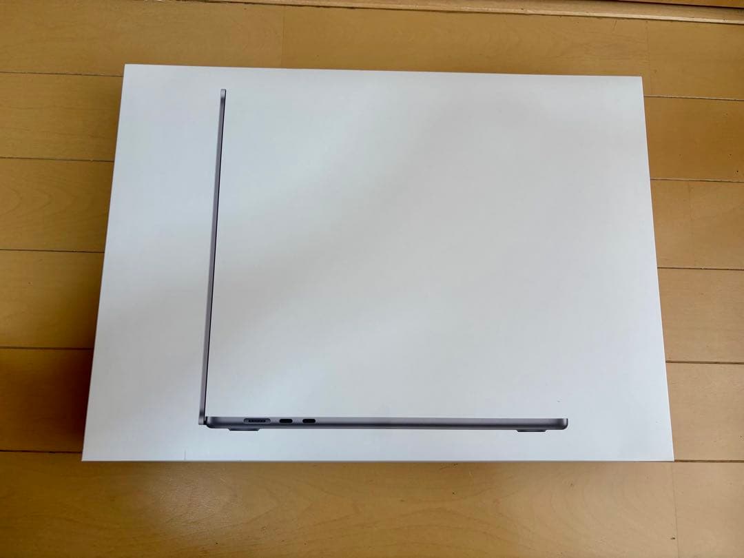 MacBook Air 15インチ M2(2023) 8GB/256GB