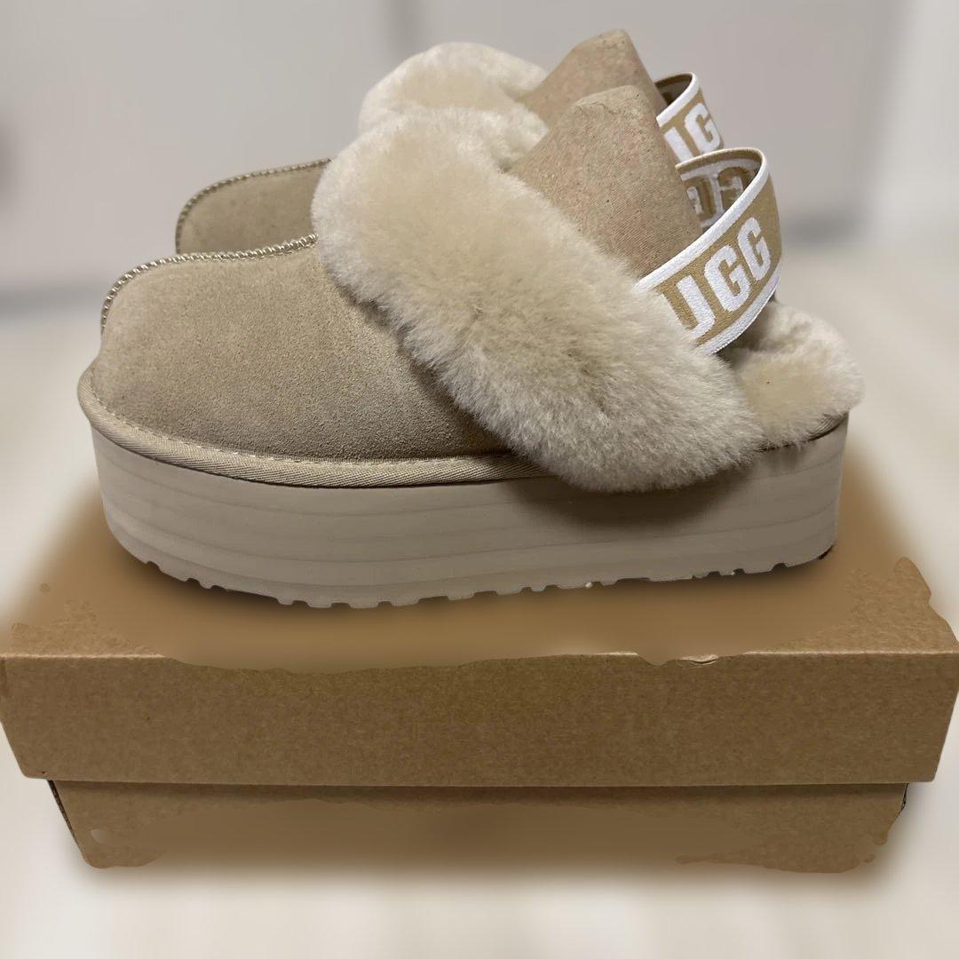 M1caliN 様 UGG ベージュ ファー付きスリッポン 7サイズ