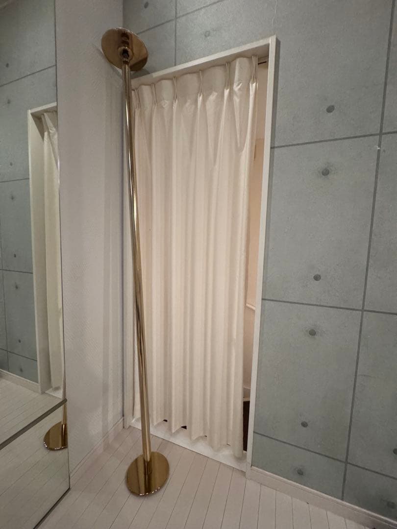 ポールダンス用ポール　ゴールド