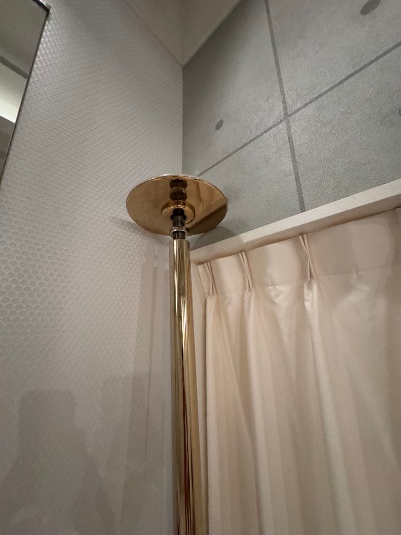 ポールダンス用ポール　ゴールド