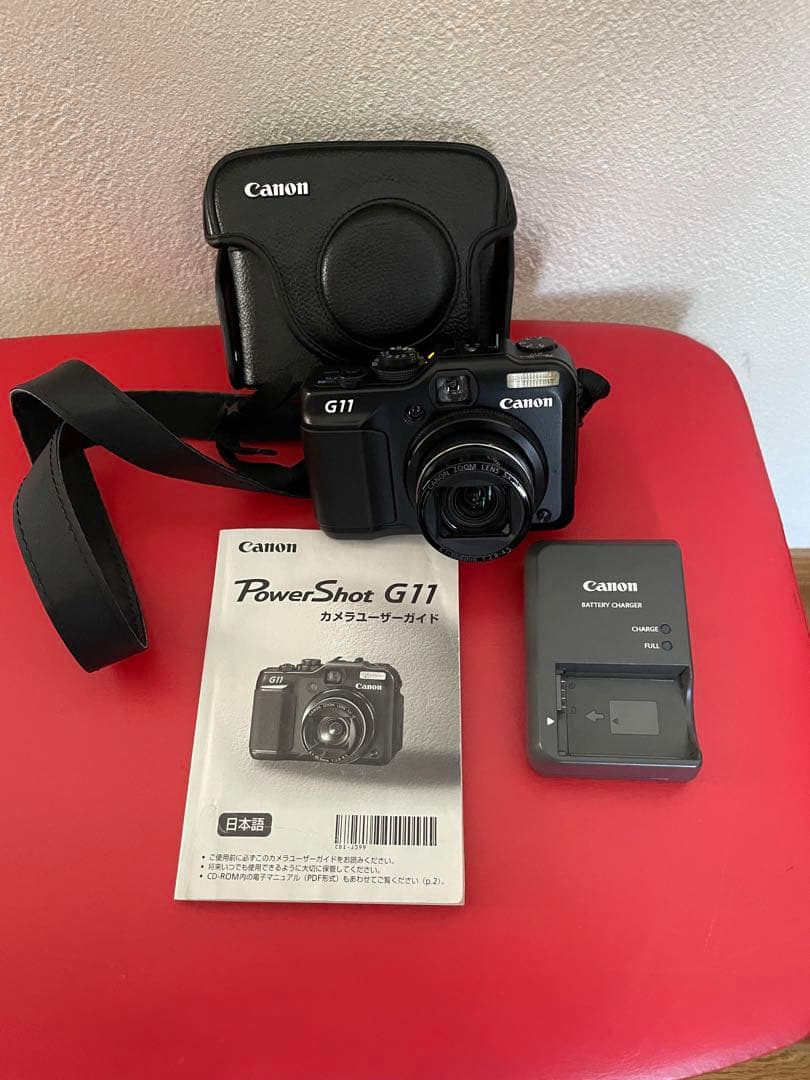 Canon PowerShot G11 本体と付属品