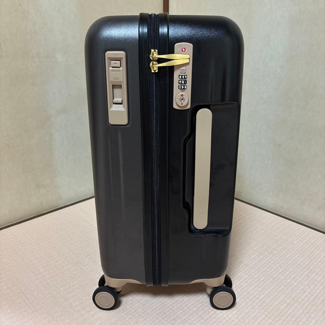 MOZキャリーケース　保証書付き