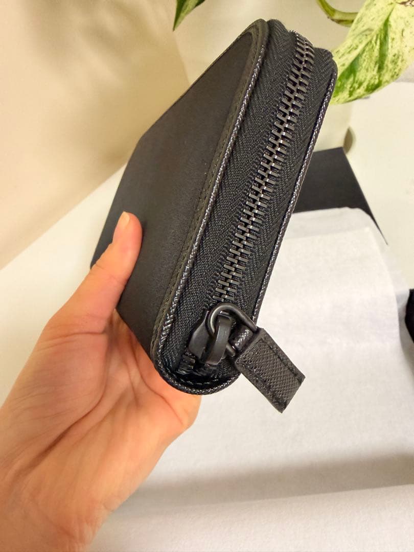 PRADA(プラダ) ラウンドファスナー長財布