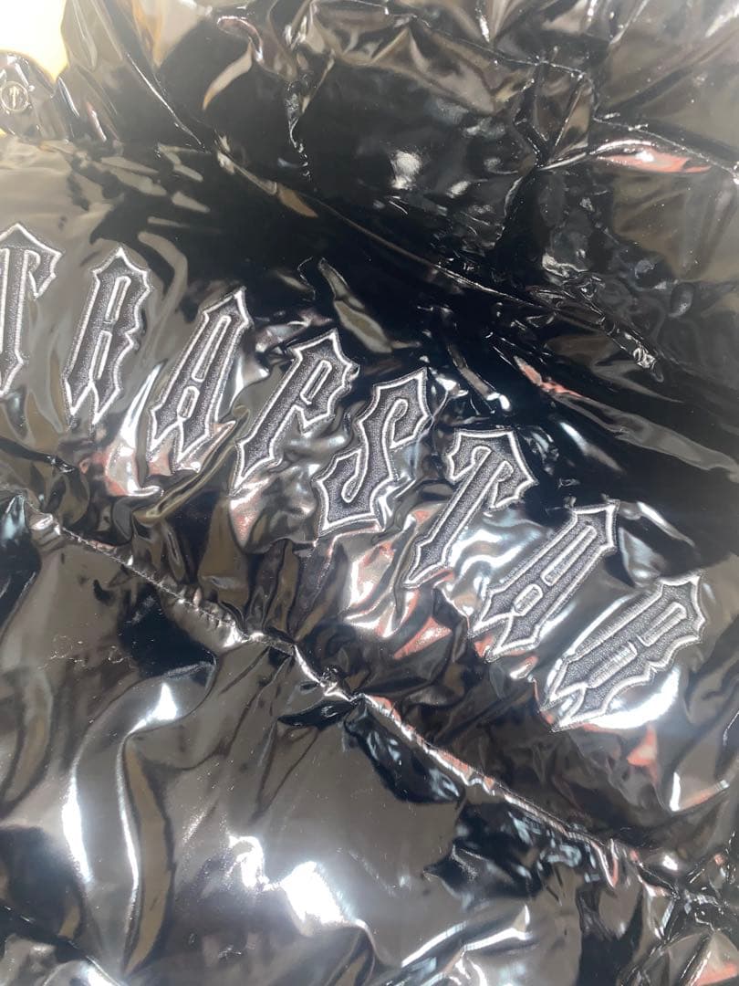 TRAPSTAR 光沢ブラック ダウンジャケット トラップスター