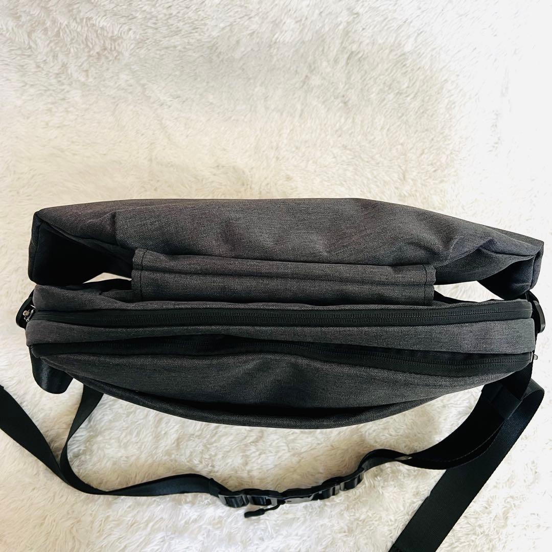 【美品】クイックパック QUICKPACK13 ボディバッグ ダークグレーA4可