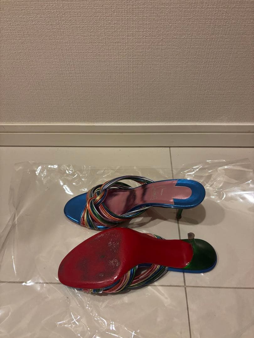 Christian Louboutian クリスチャンルブタン　サンダル