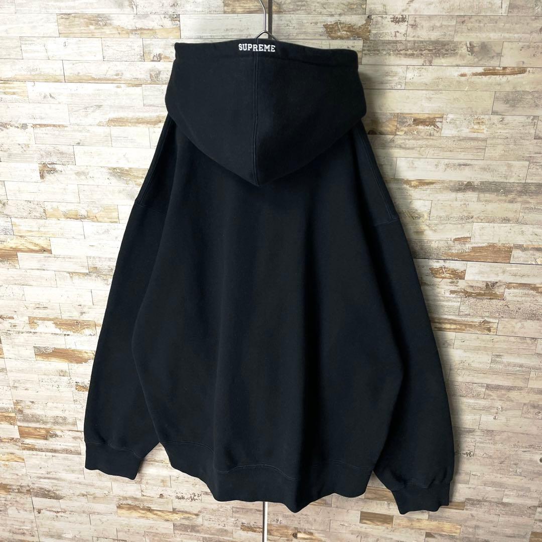 3221U【プレミアサイズ・ＸＸＬ】シュプリーム☆Sロゴ刺繍 パーカー ブラック